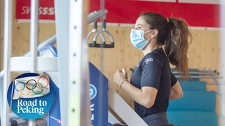 Modernste Technik: Mit einem Speziallaufband trainiert Skicrosserin Talina Gantenbein trotz Rückenverletzung.