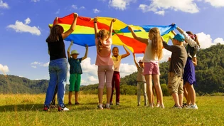 In Erinnerungen schwelgen: Früher gab es diverse Kinderspielsachen, die uns viel Freud bereiteten.