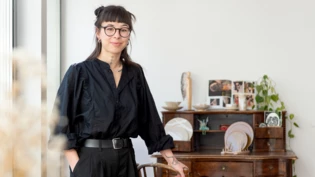 Multitalent: Ina Meisser hat in Landquart ein kleines Atelier. Sie tätowiert, zeichnet und töpfert. 