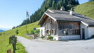 Beliebtes Ausflugsziel auf dem Kunkelspass bei Tamins: das Berggasthaus «Überuf».