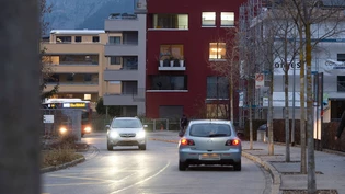 Vorrang für den motorisierten Verkehr: Quartierbewohner beschweren sich über steigenden Verkehr an der Salvatorenstrasse mitsamt Lärm und Gefahren für Velofahrer sowie grosse und kleine Fussgänger.