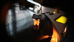 Musik an: Es wird Zeit, in Erinnerung zu schwelgen und sich durch die besten One-Hit Wonder der 2000er-Jahre zu hören. Musik an: Es wird Zeit, in Erinnerung zu schwelgen und sich durch die besten One-Hit Wonder der 2000er-Jahre zu hören.