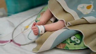 Ein Virus greift um sich: Das Respiratorische Synzytial-Virus betrifft hauptsächlich Säuglinge und Kleinkinder, von denen in diesem Jahr ungewöhnlich viele erkranken. 
