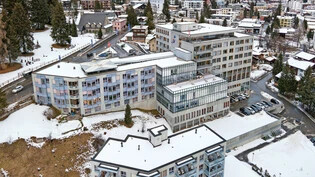 Für die Wintersaison gerüstet: Das Spital in Davos ist bereit für einen allfälligen Patientenanstieg.