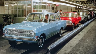 Ein Blick zurück:  Vor 60 Jahren lief  der erste Opel Rekord A vom Fertigungsband,  der in verschiedenen Ausführungen erhältlich war. 