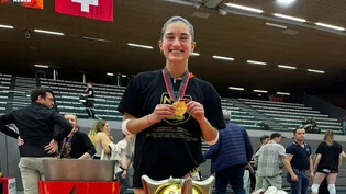 Triple für Bündner Volleyballerin: Fabiana Mottis gewinnt den Supercup, die Meisterschaft und den Schweizer Cup.  