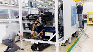 Begehrte Ergänzung: Dank der Maschinen aus dem Hause Netstal will der deutsche Krones-Konzern künftig komplette Getränkefabriken aus eigenem Haus verkaufen können.