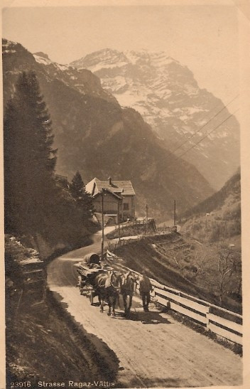 Langer Weg: Mit Pferdegespann wurde das schwere Schiefergestein von Vadura nach Bad Ragaz transportiert.